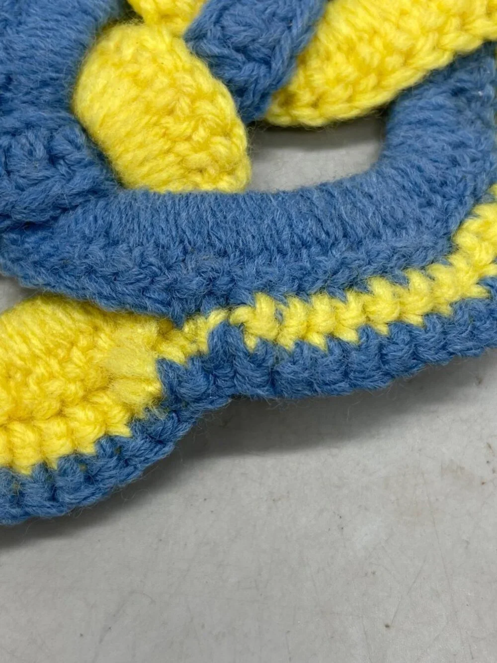 vintage crocheted amish style knot pot holder trivet blue yellow 8